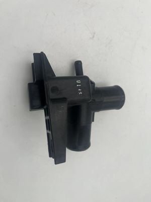 OEM25329-F3300 Коннекторы для труб охлаждающей воды, подходящие для современных портов радиатора KIA