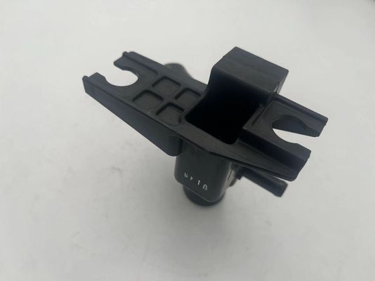 OEM25329-F3300 Коннекторы для труб охлаждающей воды, подходящие для современных портов радиатора KIA